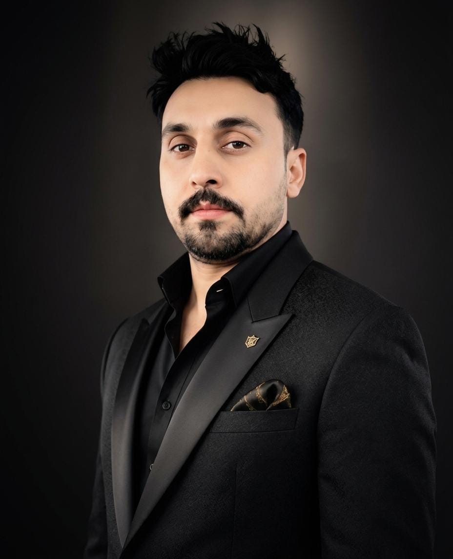 Ghulam Mustafa, Managing Director